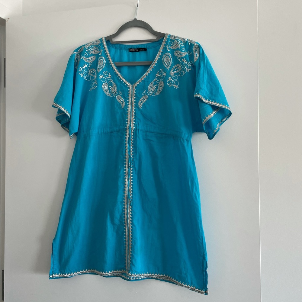 Raviya blue coverup